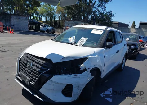 2021 Nissan Kicks S Xtronic Cvt z USA, uszkodzony, nr VIN 3N1CP5BV1ML545036